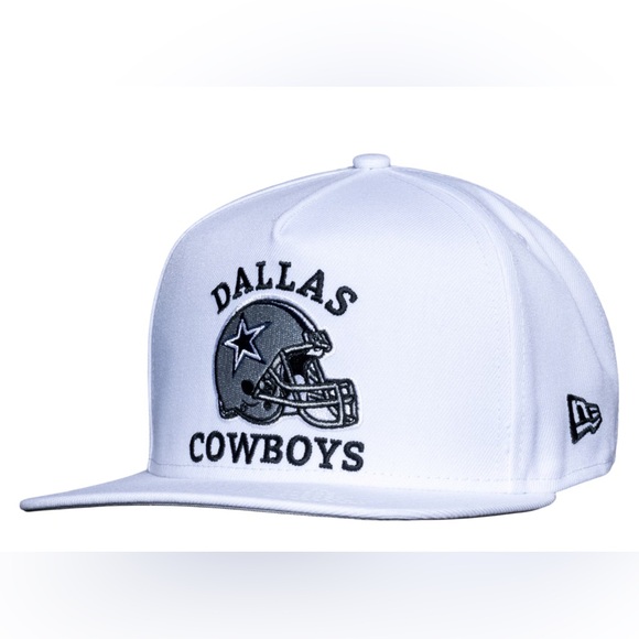 White Snapback. Dallas Cowboys. One size fits all Adjustable. - Picture 1 of 4